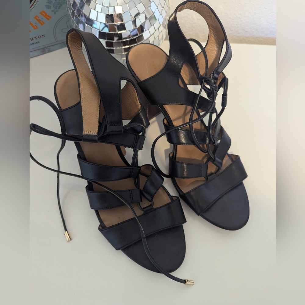 Coach black leather block heel sandal - Picture 8 of 8